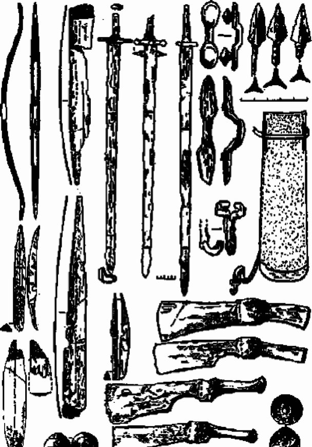 Оружие: однолезвийные и двулезвийные палаши, боевые топоры, кистени, наконечники стрел, детали колчанов и костяные накладки луков